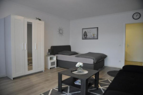 Comfort Apartment's - Ruhe Oase - 1ZKB Balkon 1-2Personen Self-Check-in 24h